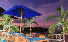 Seaside Huts Lembongan